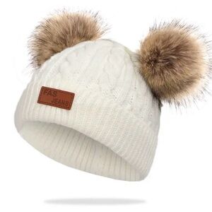 NWT cable knit warm winter hat